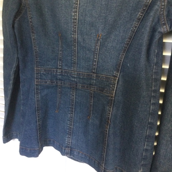 Faded Glory Distressed Denim Jacket, Size M - Picture 4 of 6